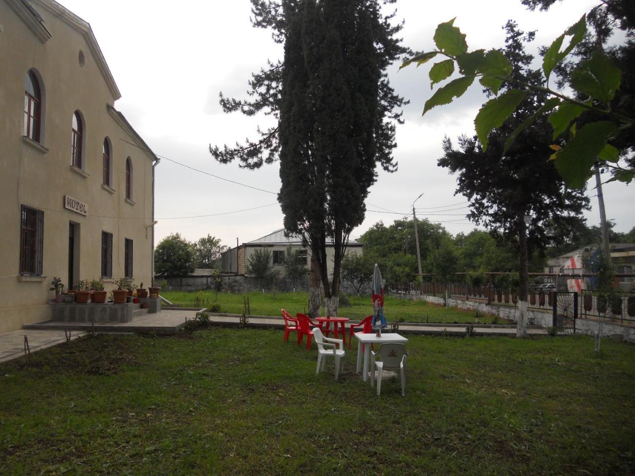 Hotel Kakhaberi Tetritskaro Exterior photo