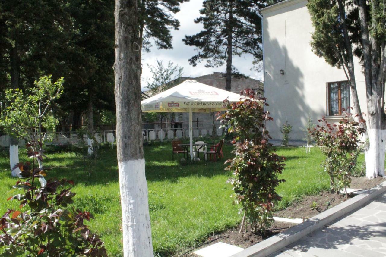 Hotel Kakhaberi Tetritskaro Exterior photo