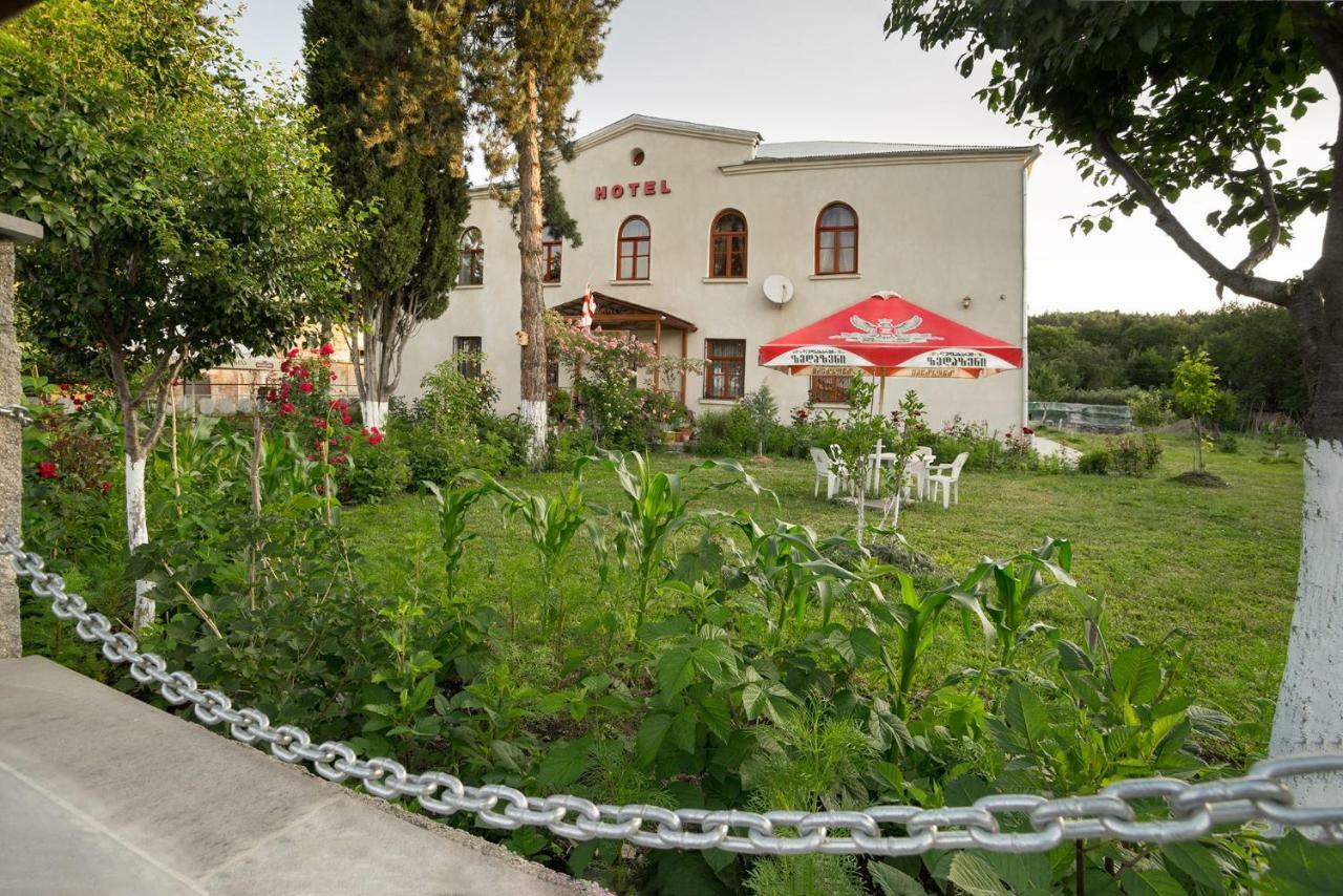 Hotel Kakhaberi Tetritskaro Exterior photo